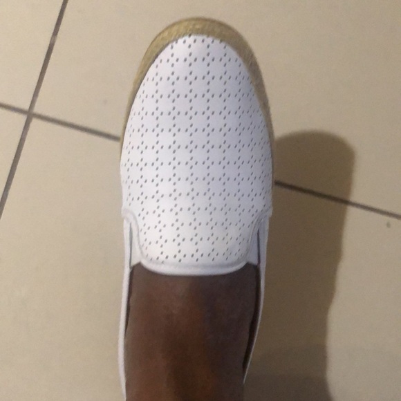 Clarks white leather slip-on loafers - Picture 6 of 7